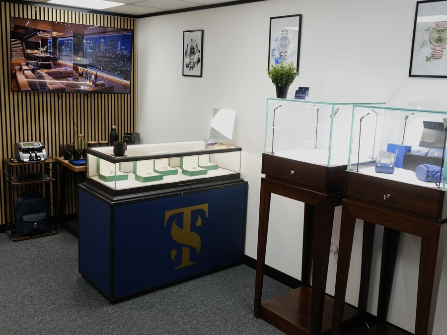 Showroom counter and display cabinets