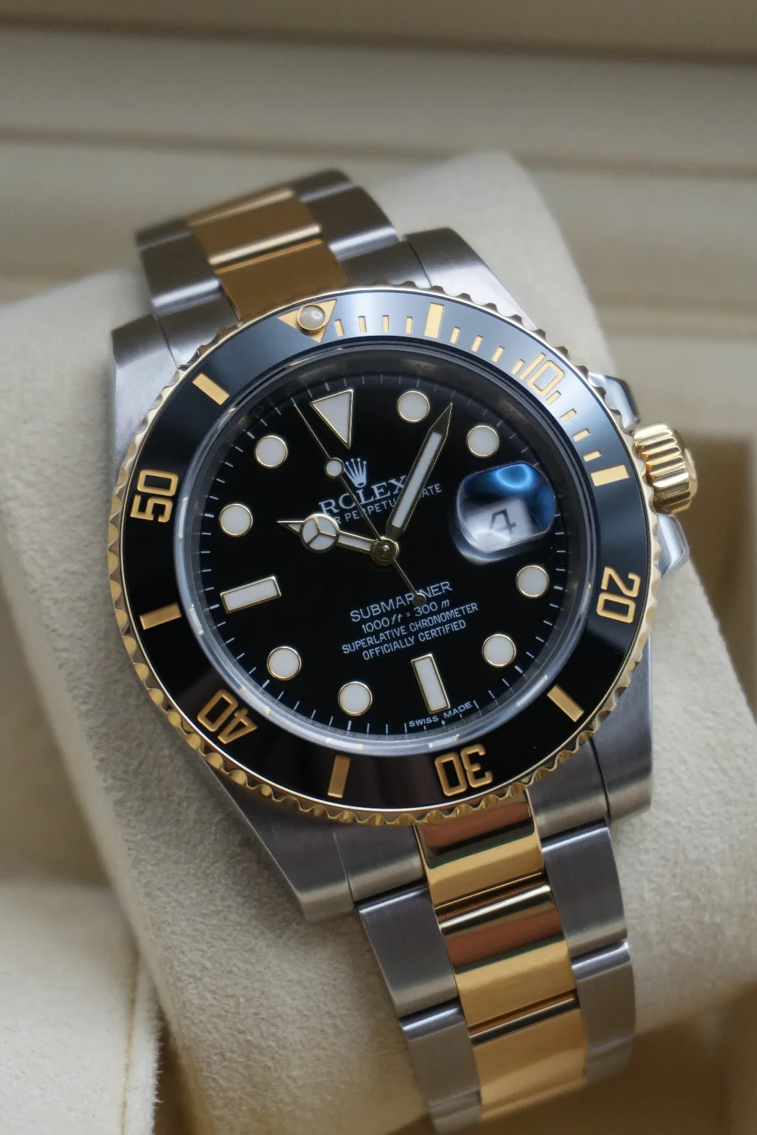 Rolex Submariner Date 40mm Oystersteel & Yellow Gold