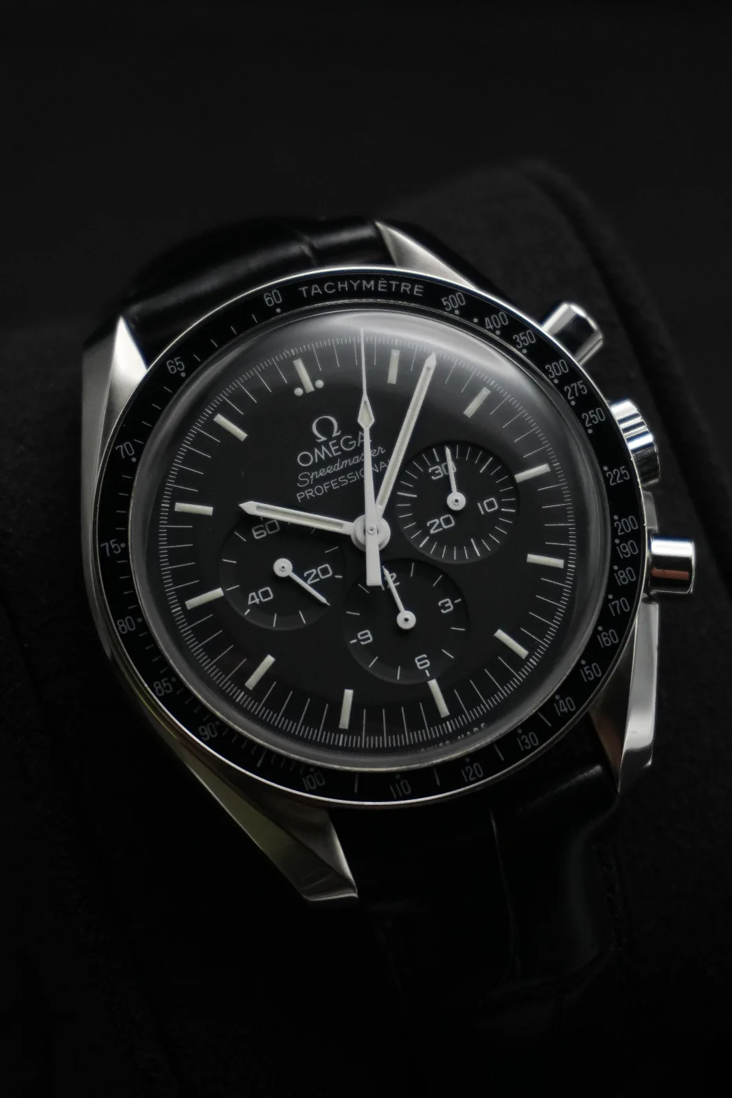 Omega Speedmaster Moonwatch Professional 42mm Hesalite