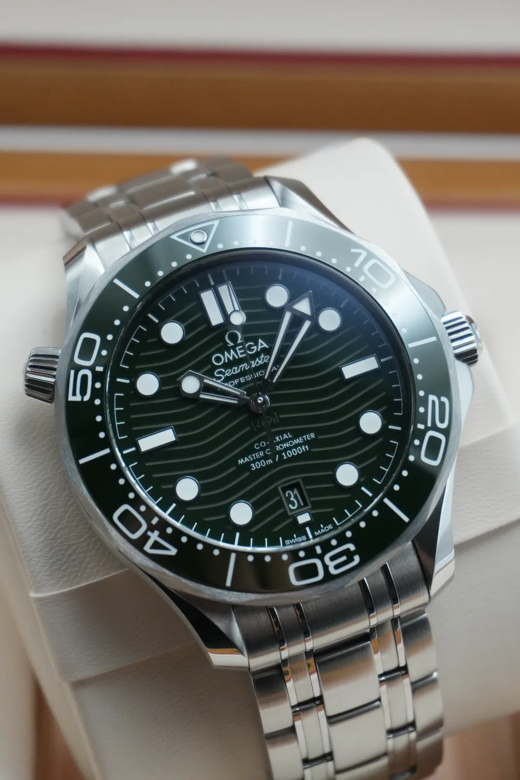 Omega Seamaster Diver 300m 42mm Seaweed
